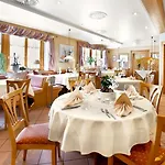 Hanauerhof Szálloda 3*