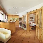 Hanauerhof 3*