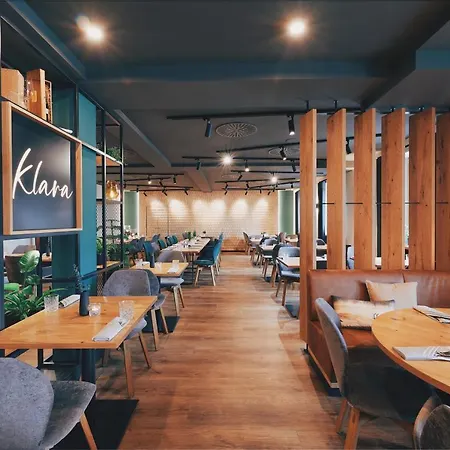 Hanauerhof 3*