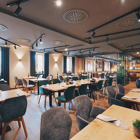 Hanauerhof Hotel 3*