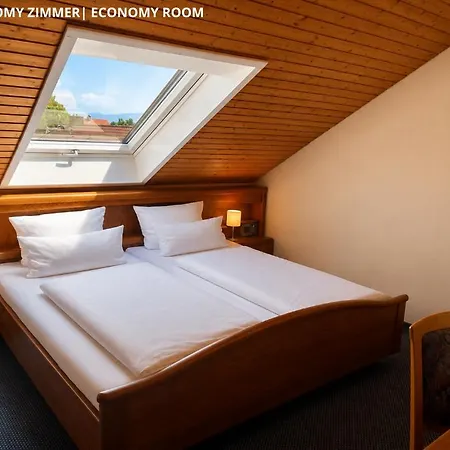 Hanauerhof 3*