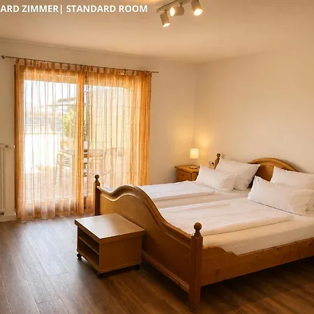 Hanauerhof 3*