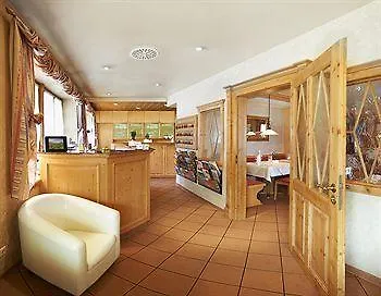 Hanauerhof 3*
